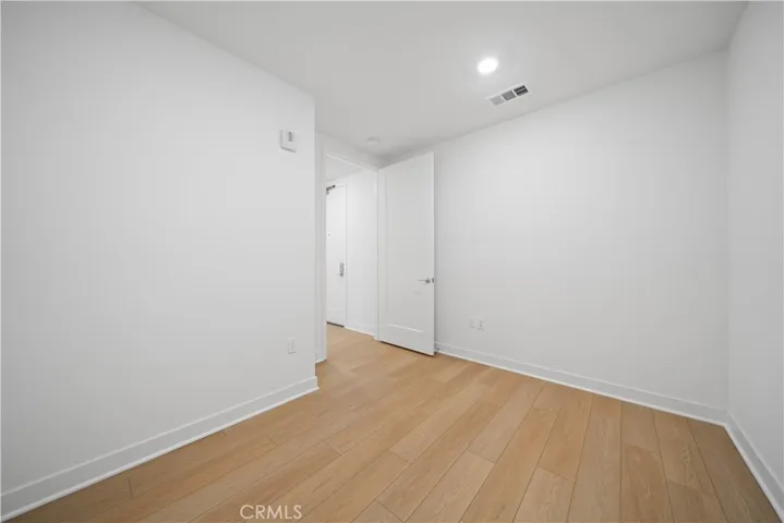 3rd bedroom/work office