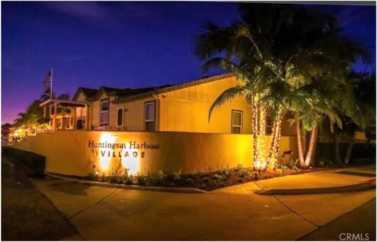 16462 Kailua Lane, Huntington Beach, California 92649
