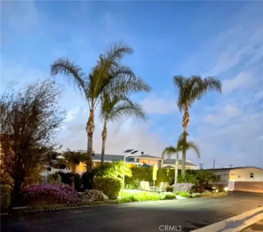 16462 Kailua Lane, Huntington Beach, California 92649