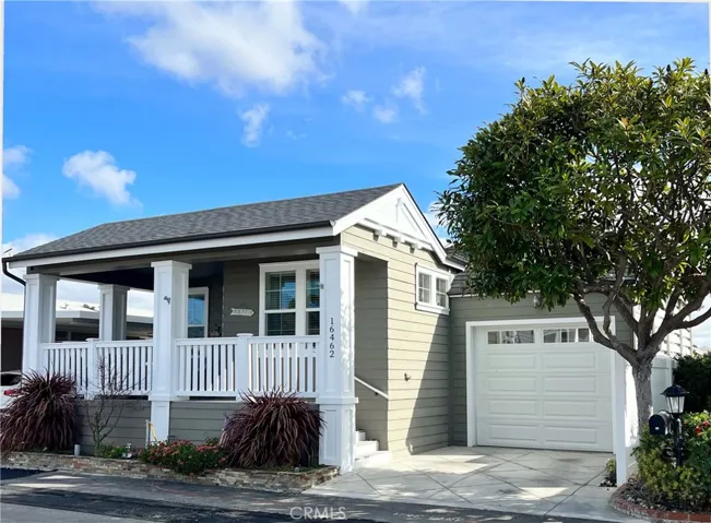 16462 Kailua Lane, Huntington Beach, California 92649