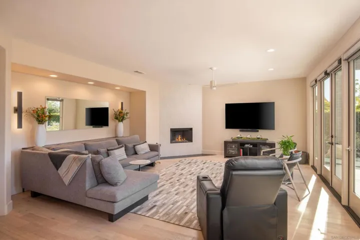 3476 Corte Sonrisa, Carlsbad, California 92009