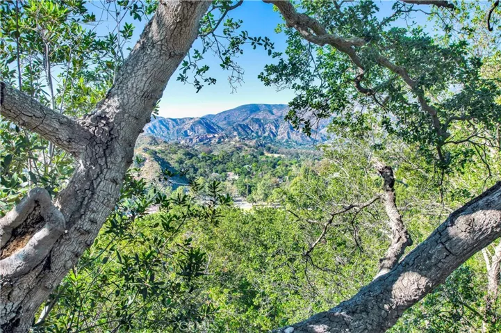 21 Via Pamplona, Rancho Santa Margarita, California 92688