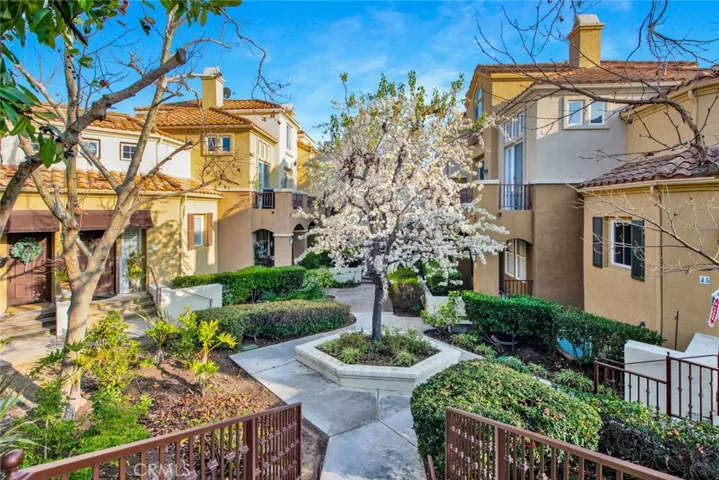 21 Via Pamplona, Rancho Santa Margarita, California 92688