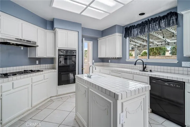 42330 Seville Circle, Lancaster, California 93536