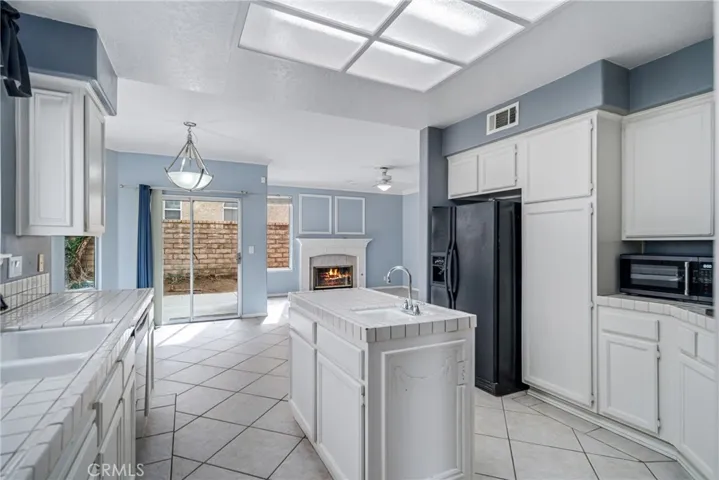42330 Seville Circle, Lancaster, California 93536