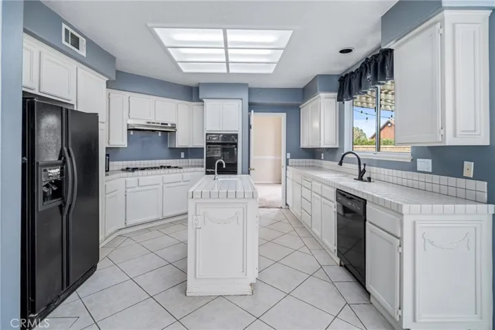 42330 Seville Circle, Lancaster, California 93536