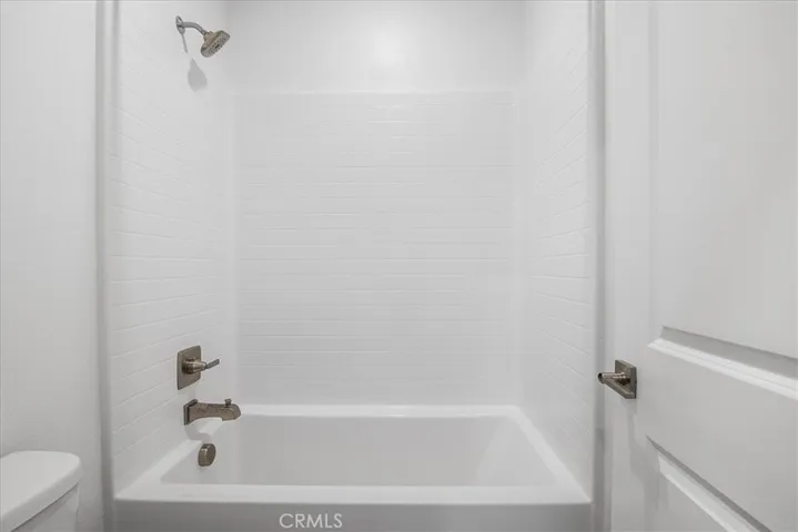 Bathroom 2 tub.