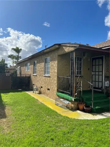 side yard