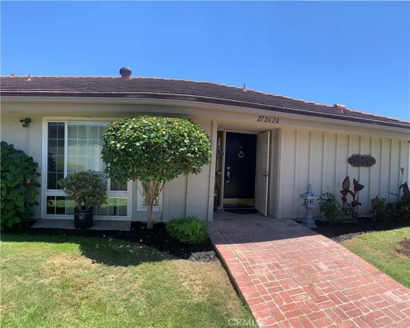 Front of house - garage in front of home steps away
