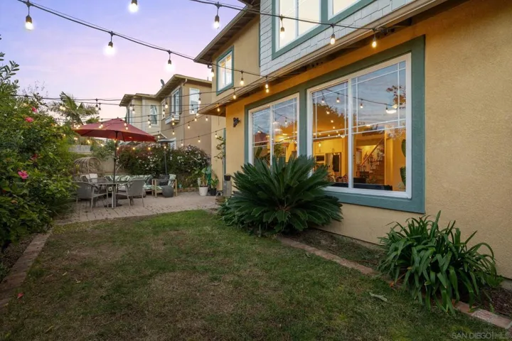 3176 Corte Tradicion, Carlsbad, California 92009