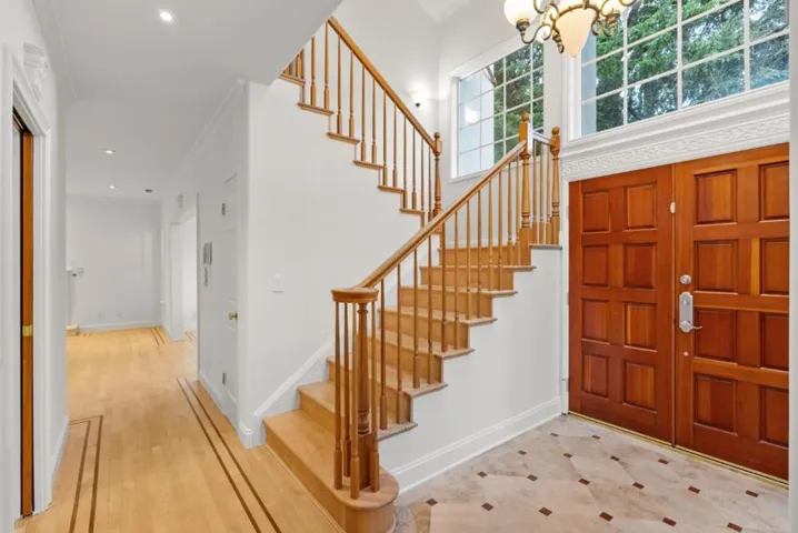571 Georgia Avenue, Palo Alto, California 94306