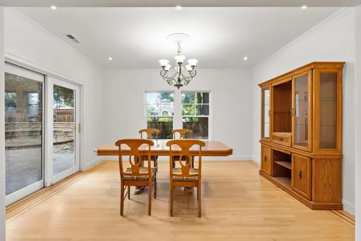 571 Georgia Avenue, Palo Alto, California 94306