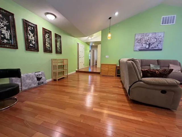 10734 S Stelling Road Unit A, Cupertino, California 95014