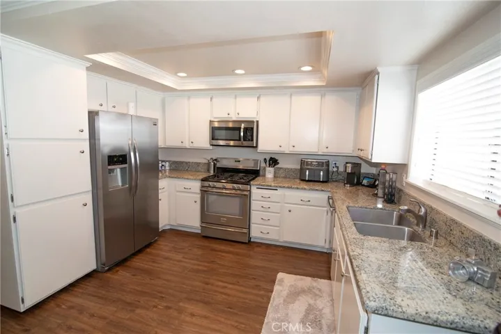 21535 Erwin Street 128, Woodland Hills, California 91367