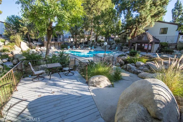 21535 Erwin Street 128, Woodland Hills, California 91367