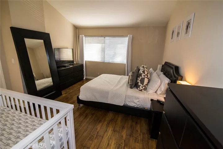 21535 Erwin Street 128, Woodland Hills, California 91367