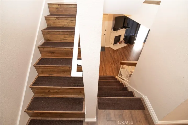 21535 Erwin Street 128, Woodland Hills, California 91367
