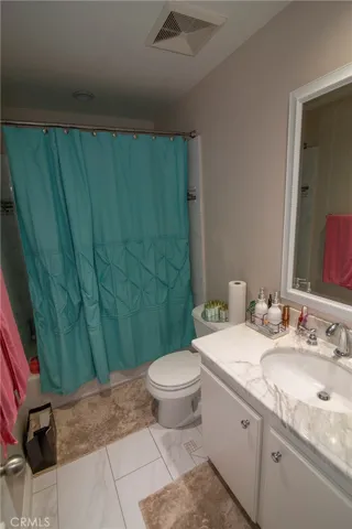 21535 Erwin Street 128, Woodland Hills, California 91367