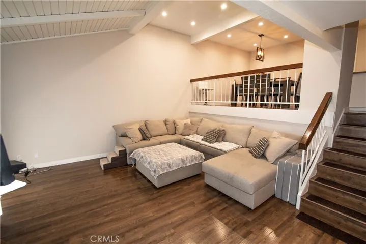 21535 Erwin Street 128, Woodland Hills, California 91367