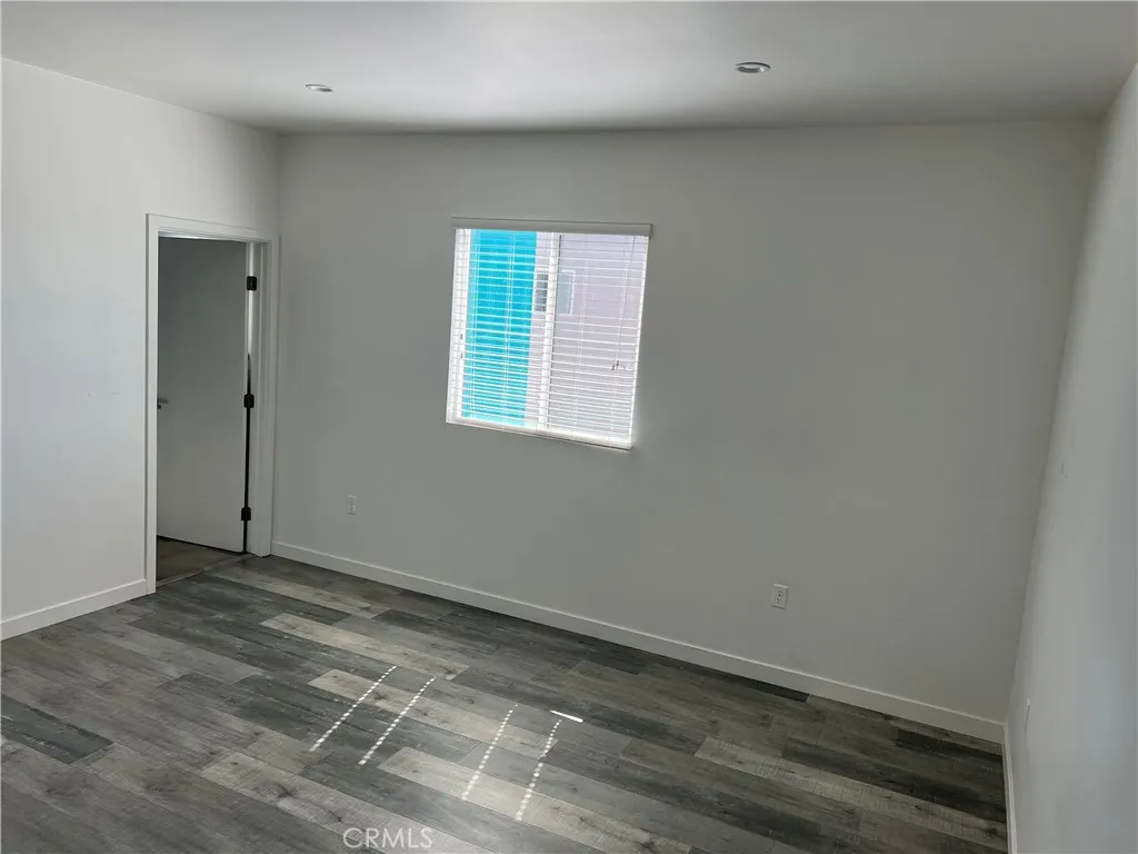 1243 S Catalina Street, Los Angeles, California 90006 home-pic-6