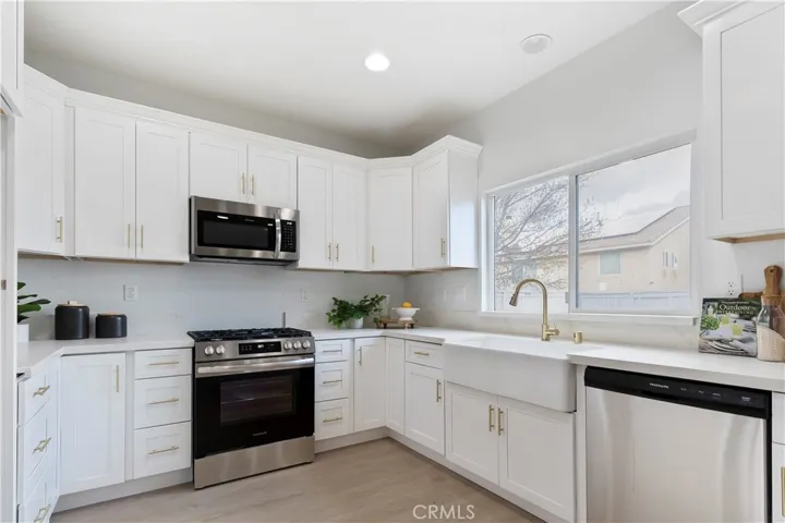 12609 Westway, Victorville, California 92392
