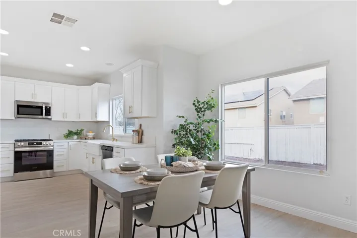 12609 Westway, Victorville, California 92392