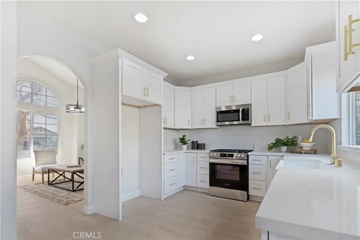 12609 Westway, Victorville, California 92392