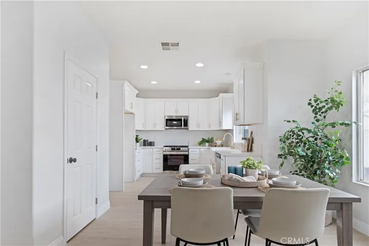 12609 Westway, Victorville, California 92392