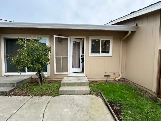 10156 English Oak Way, Cupertino, California 95014