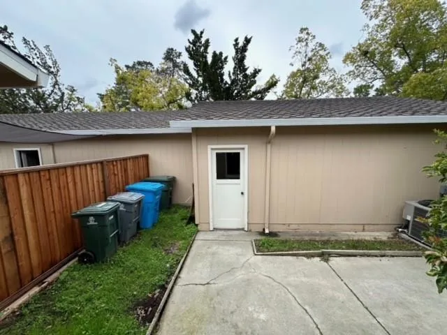 10156 English Oak Way, Cupertino, California 95014