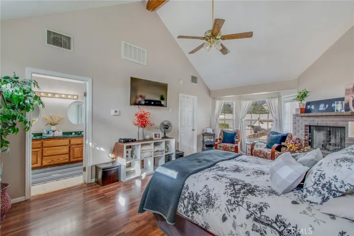 749 Sycamore Avenue, Glendora, California 91741