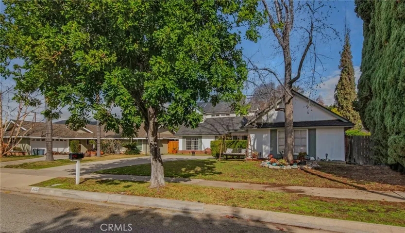 749 Sycamore Avenue, Glendora, California 91741