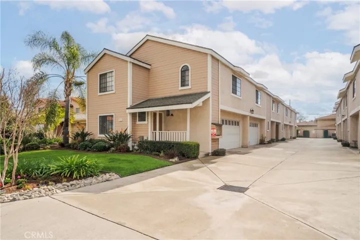 880 W Olive D, Monrovia, California 91016