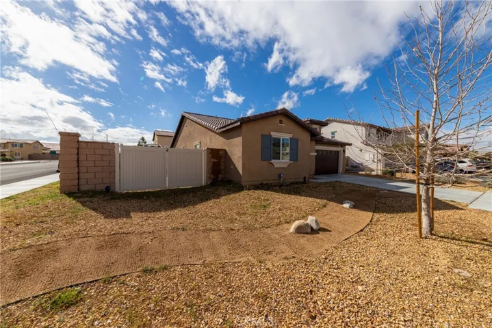 11889 Sierra Road, Victorville, California 92392
