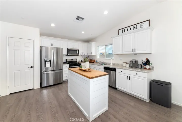 11889 Sierra Road, Victorville, California 92392
