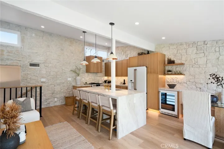 2233 Vista Huerta, Newport Beach, California 92660