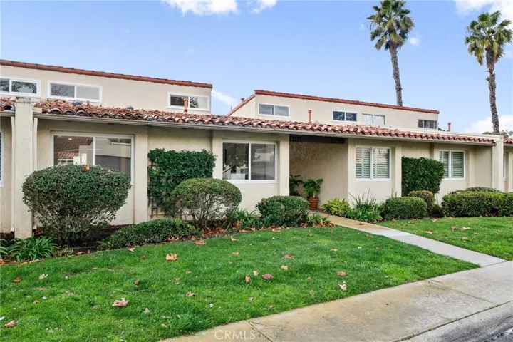 2233 Vista Huerta, Newport Beach, California 92660