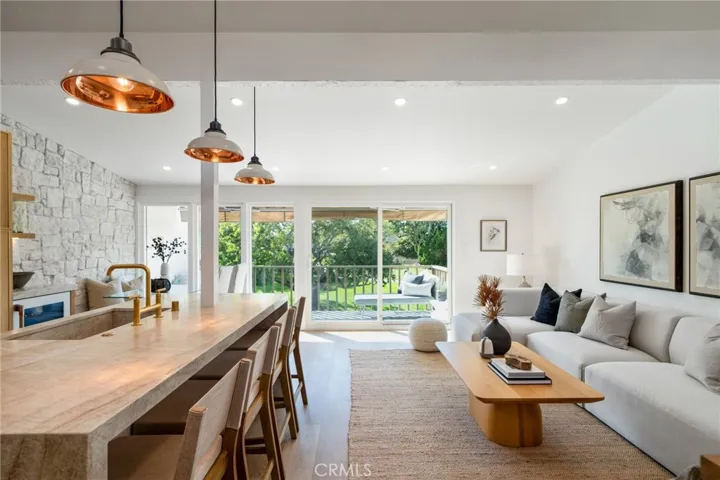 2233 Vista Huerta, Newport Beach, California 92660