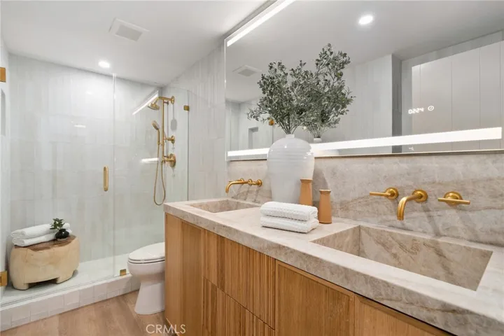 2233 Vista Huerta, Newport Beach, California 92660