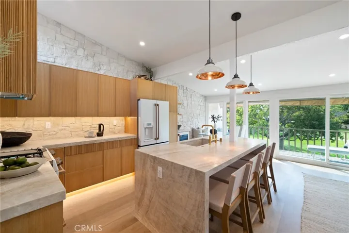 2233 Vista Huerta, Newport Beach, California 92660