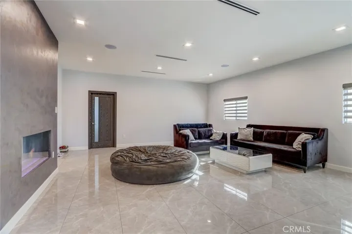 12429 Burton Street, North Hollywood, California 91605