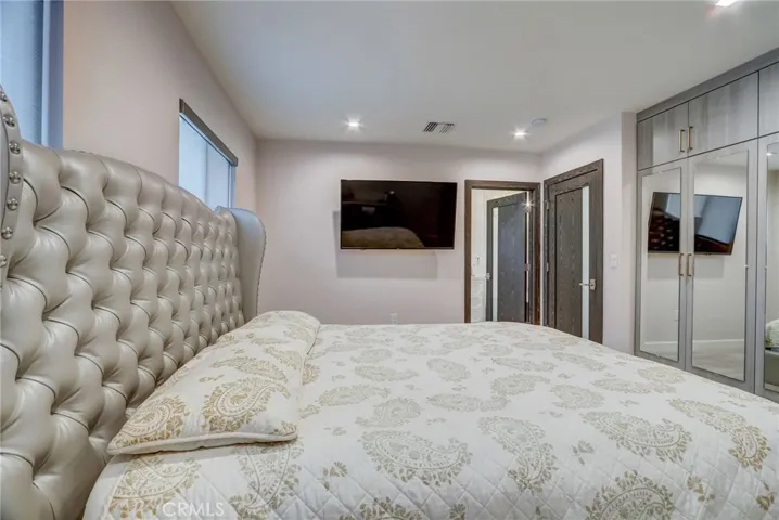 12429 Burton Street, North Hollywood, California 91605