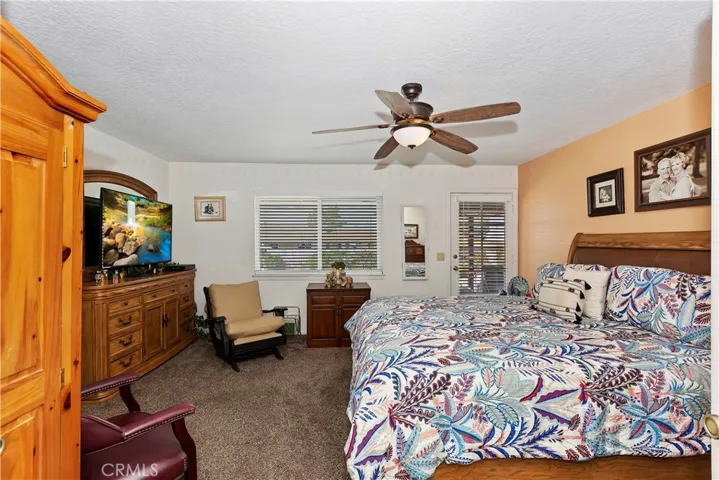 19384 Carlisle Road, Apple Valley, California 92307