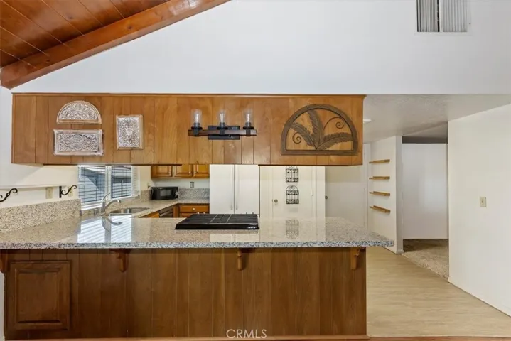 19384 Carlisle Road, Apple Valley, California 92307