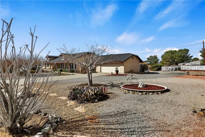 19384 Carlisle Road, Apple Valley, California 92307