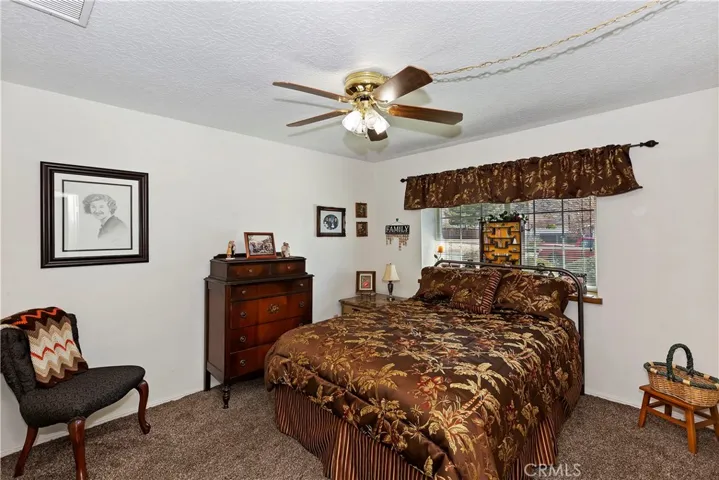 19384 Carlisle Road, Apple Valley, California 92307