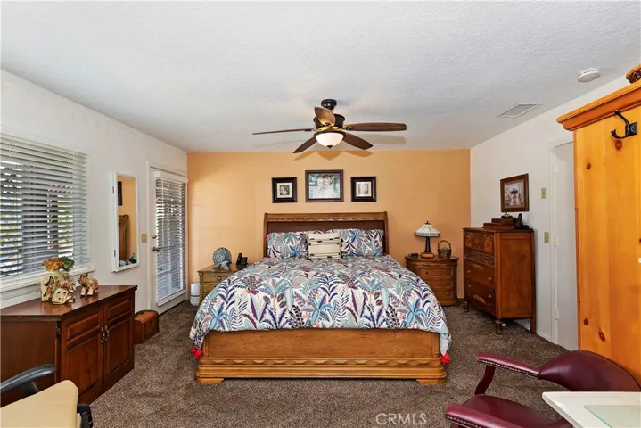 19384 Carlisle Road, Apple Valley, California 92307