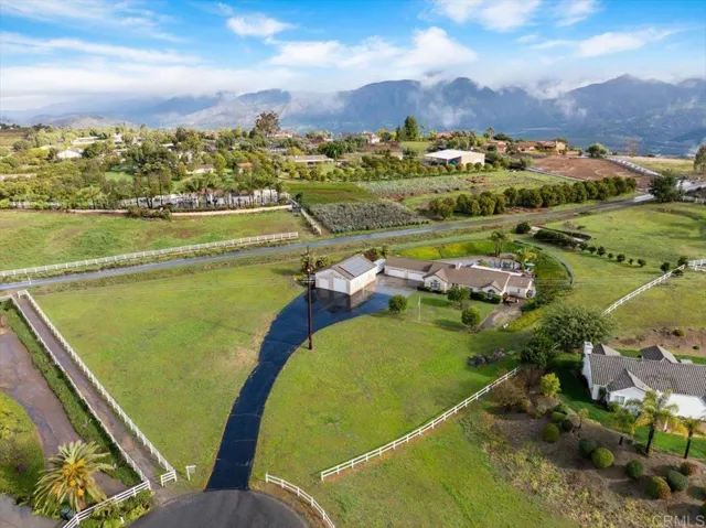 30302 Crescent Moon Dr, Valley Center, California 92082
