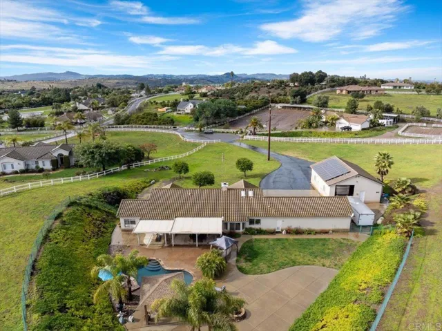 30302 Crescent Moon Dr, Valley Center, California 92082
