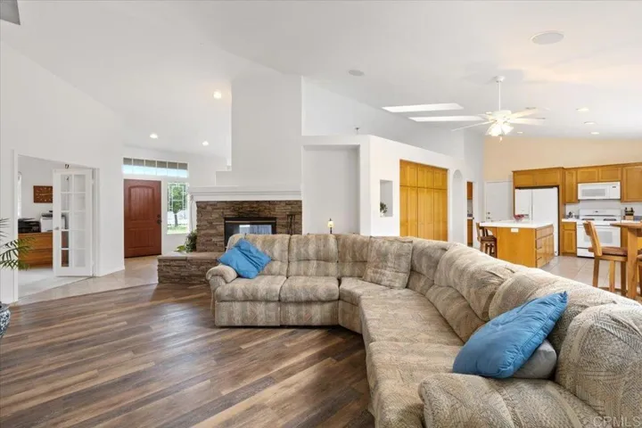 30302 Crescent Moon Dr, Valley Center, California 92082